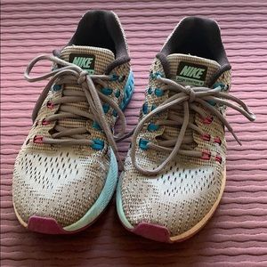 Nike Zoom structure 19 shoes